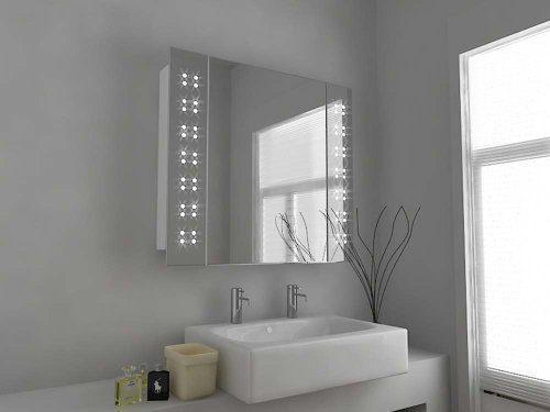 Modernes Spiegel Design LED Badezimmer Spiegel Schrank mit Sensor Antibeschlag Polster und Steckdose für Rasierer C66 Durchsichtiges Glas 600mm x 650mm